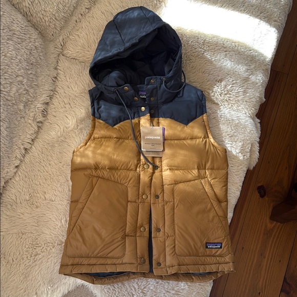 Patagonia Jackets & Blazers - Patagonia Two-Tone Puffer Vest